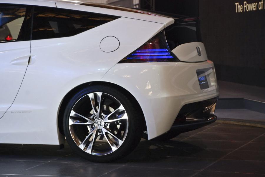  Honda CR-Z Concept 2009 года  (фото 10 из 50)